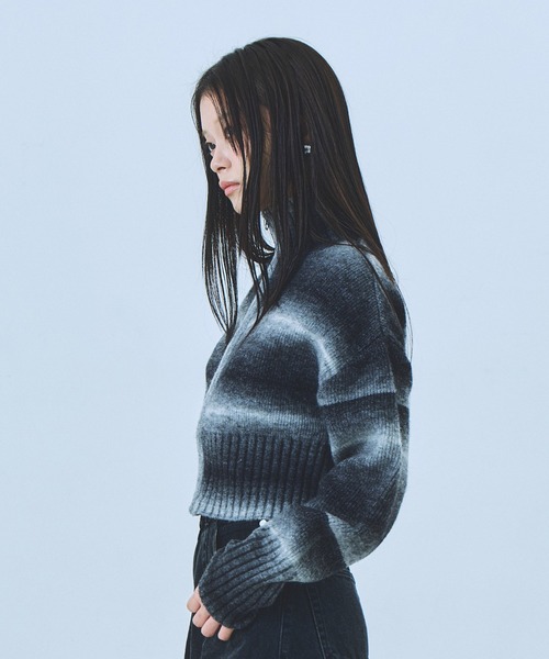 UNITED TOKYO(ユナイテッドトウキョウ)の「【残りわずか!】アルパカニットショートカーディガン|軽量/保温(ニット/セーター・レディース・ブラック/グレイッシュベージュ・FREE)」の8枚目の写真