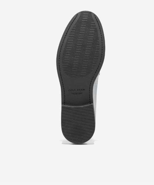 COLE HAAN（コールハーン）の「スタッシ エンブリッシュド ローファー womens（ローファー・レディース・シルバー・5.5/6/6.5/7/7.5/8/5）」の3枚目の写真