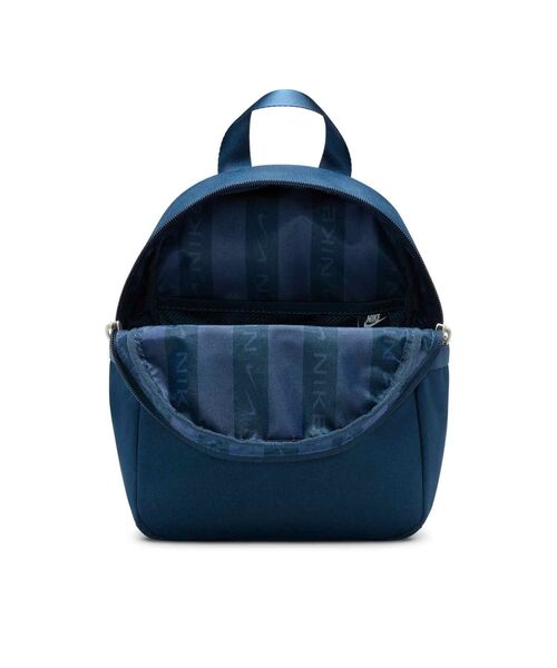 NIKE(ナイキ)の「ナイキ スポーツウェア フューチュラ ウィメンズ ミニ バックパック (6L) / Nike Sportswear Futura Women's Mini Backpack (6L) FZ2474-478 Armory Navy(バックパック/リュック・レディース・ブルー系その他・ONE SIZE)」の10枚目の写真