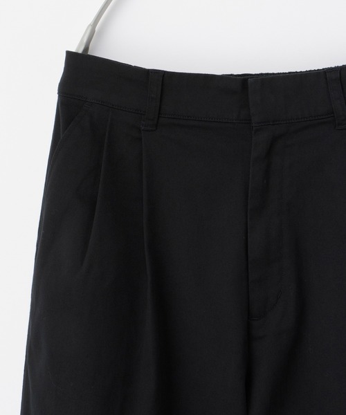 Honeys（ハニーズ）の「チノワイドストレート（股下６４ｃｍ）（チノパンツ・レディース・ブラック/ベージュ/キャメル/カーキ・L/LL/M/S/SS）」の18枚目の写真