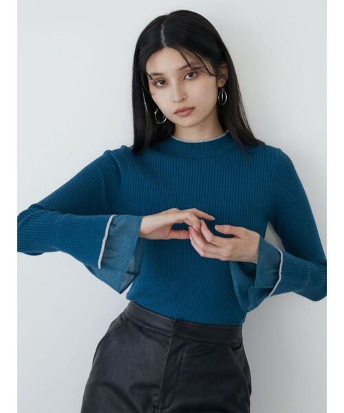 MURUA（ムルーア）の「ベルスリーブラインニット（ニット/セーター・レディース・アイボリー/ブラック/ブルー・FREE）」の5枚目の写真