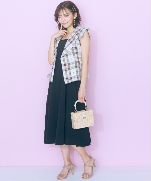 marun(マルン)の「<大きいサイズ>2点セット(チェックジャケット+チュールスカート)marun(スカート・レディース・ブラウン/ホワイト・L/LL/3L/4L/5L)」の4枚目の写真