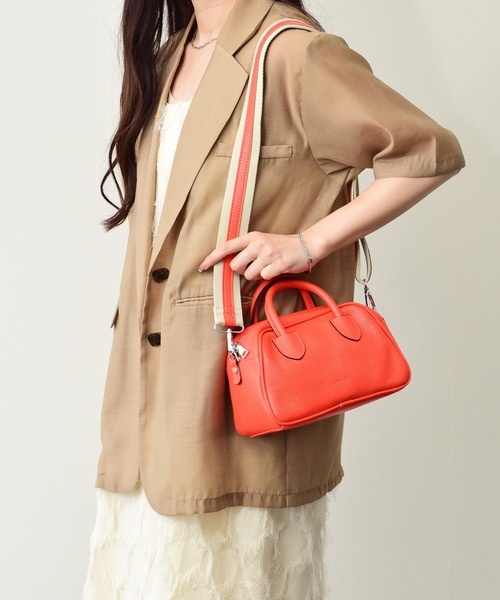 RIPANI(リパーニ)の「【RIPANI】レザーミニボストンバッグ(Q56401)(ボストンバッグ・レディース・ホワイト/ブラック/レッド/ライトブルー・ALL)」の4枚目の写真