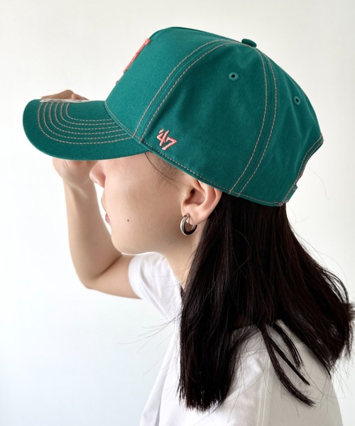 '47（フォーティーセブン）の「【日本未発売】'47(フォーティーセブン)/CONTRAST STITCH 47 MVP DT/エムブイピー ロゴ刺繍 コントラスト ステッチ キャップ 帽子（キャップ・レディース・パープル/グリーン/キャメル/ネイビー・FREE）」の8枚目の写真