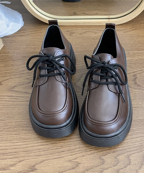 SHEPP（シープ）の「厚底スクエアトゥトラックソールシューズ（モカシン/デッキシューズ・レディース・ホワイト/ブラック/ブラウン・L/M/S）」の11枚目の写真