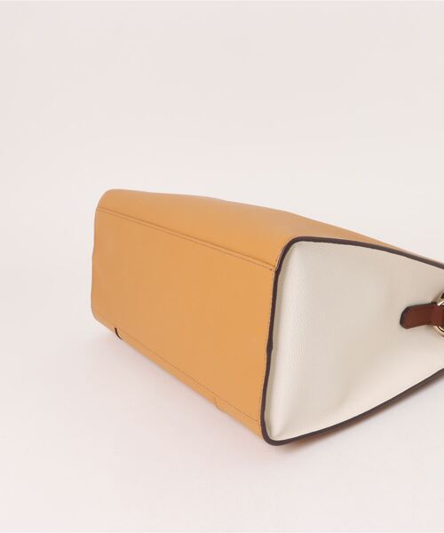 COLE HAAN（コールハーン）の「キャリーオールショルダーバッグ womens（ショルダーバッグ・レディース・ブラウン・OSFA）」の5枚目の写真