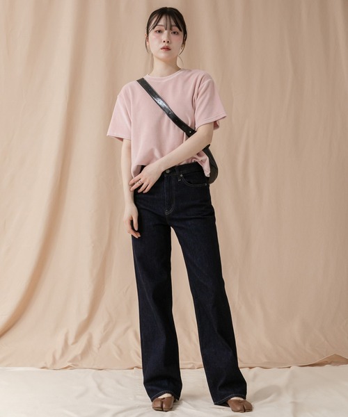HEILIS(ヘイリス)の「コンパクトベロアTシャツ/ 秋服 コンパクト マットベロアカットソー ピンク ブラック ネイビー ブルー アイボリー オフホワイト ピンク グレー ブラウン ノームコア シンプル 韓国(Tシャツ/カットソー・レディース・ブルー/グレー/ブラック/アイボリー/ピンク/ブラウン/ネイビー・FREE)」の9枚目の写真