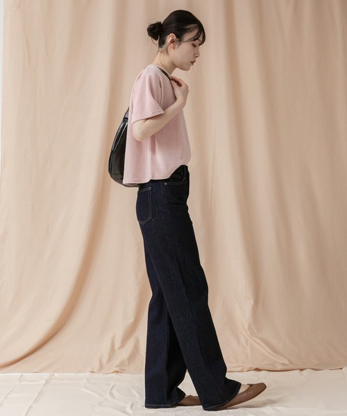 HEILIS(ヘイリス)の「コンパクトベロアTシャツ/ 秋服 コンパクト マットベロアカットソー ピンク ブラック ネイビー ブルー アイボリー オフホワイト ピンク グレー ブラウン ノームコア シンプル 韓国(Tシャツ/カットソー・レディース・ブルー/グレー/ブラック/アイボリー/ピンク/ブラウン/ネイビー・FREE)」の10枚目の写真