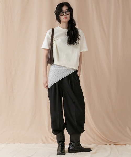 HEILIS(ヘイリス)の「コンパクトベロアTシャツ/ 秋服 コンパクト マットベロアカットソー ピンク ブラック ネイビー ブルー アイボリー オフホワイト ピンク グレー ブラウン ノームコア シンプル 韓国(Tシャツ/カットソー・レディース・ブルー/グレー/ブラック/アイボリー/ピンク/ブラウン/ネイビー・FREE)」の14枚目の写真