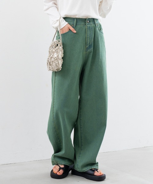 refinedworks(リファインドワークス)の「【refinedworks】オトナの女性が着やすい 緩い カーブパンツ !(デニムパンツ・レディース・ブラウン/グリーン/グレー・FREE)」の5枚目の写真