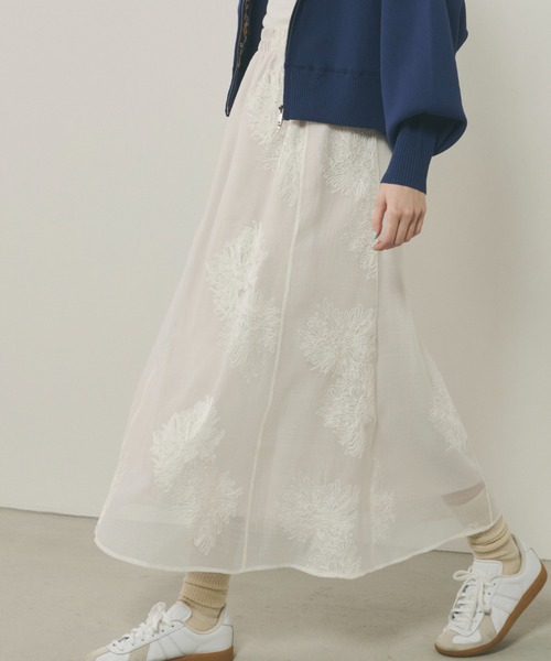Unitage(ユニテージ)の「総刺繍シアーフレアスカート(スカート・レディース・アイボリー/ブラック・FREE)」の22枚目の写真