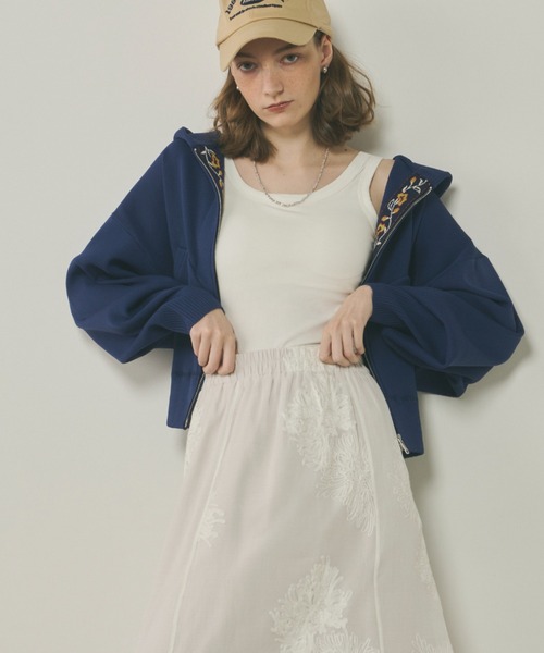 Unitage(ユニテージ)の「総刺繍シアーフレアスカート(スカート・レディース・アイボリー/ブラック・FREE)」の16枚目の写真