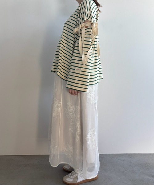 Unitage(ユニテージ)の「総刺繍シアーフレアスカート(スカート・レディース・アイボリー/ブラック・FREE)」の10枚目の写真