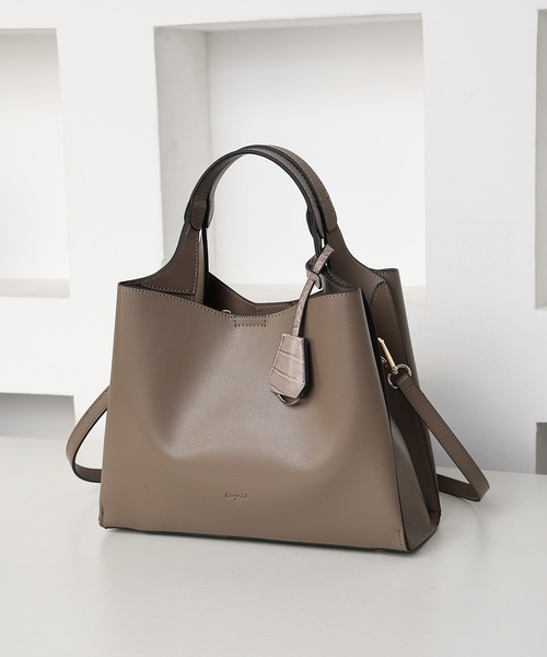 Ungrid（アングリッド）の「【Ungrid/アングリッド】軽量スムース クロコキーチャーム付両アオリポケットハンドバッグ（ハンドバッグ・レディース・キャメル/グレイッシュベージュ/ブラック/ベージュ/アイボリー・FREE）」の18枚目の写真