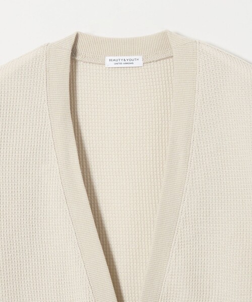 BEAUTY&YOUTH UNITED ARROWS（ビューティーアンドユースユナイテッドアローズ）の「【WEB限定】グリッド エアーワッフル ハーフスリーブ Vカーディガン（カーディガン/ボレロ・メンズ・オフホワイト/ブラック/ライトブルー・S/M/L）」の16枚目の写真