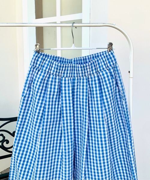 everycoco(エブリーココ)の「ギンガムチェックタックバレルレッグパンツ(その他パンツ・レディース・ブルー/ブラック・M/L)」の14枚目の写真