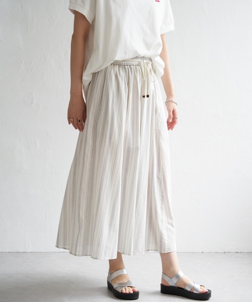 ikka（イッカ）の「【雑誌InRed6月号掲載】コットンボリュームペチ付きスカーチョ【親子コーデ】（その他パンツ・レディース・チャコールグレー/グリーン/ネイビー/ベージュ/モカ・S/M/L）」の3枚目の写真