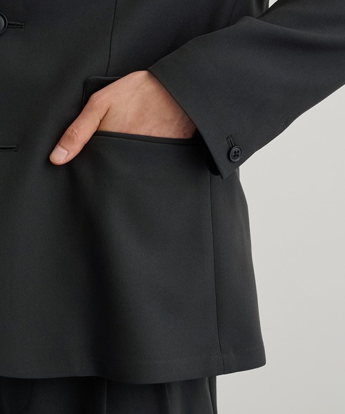 PUBLIC TOKYO（パブリックトウキョウ）の「〈セットアップ対応〉GRトロピカルスリムジャケット（セットアップ・メンズ・ダークグレー/ブラック/ライトブラウン・1/2/3）」の19枚目の写真