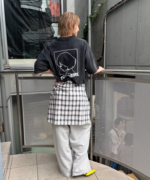 TOKYOGIRL（トーキョーガール）の「WEB限定/2サイズ【TOKYOGIRL/東京ガール】ロゴTEE（Tシャツ/カットソー・レディース・ブラック/ホワイト/ネイビー・MEDIUM/LARGE）」の17枚目の写真