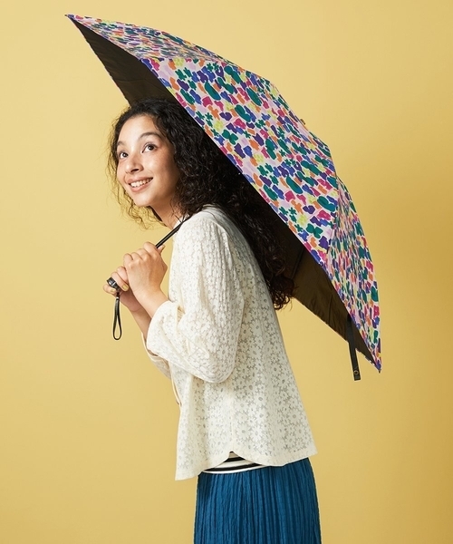 【BIMBA Y LOLA】フラワープリント折りたたみ傘 BIMBA Y LOLA】フラワープリント折りたたみ傘