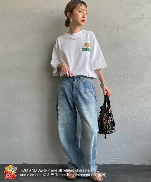 SEQUENZ（シークエンズ）の「【WEB限定】[SEQUENZ/シークエンズ] トムとジェリー 発泡バックプリント  ショートスリーブTシャツ（Tシャツ/カットソー・レディース・ホワイト/ブルー・M/XL/L）」の3枚目の写真