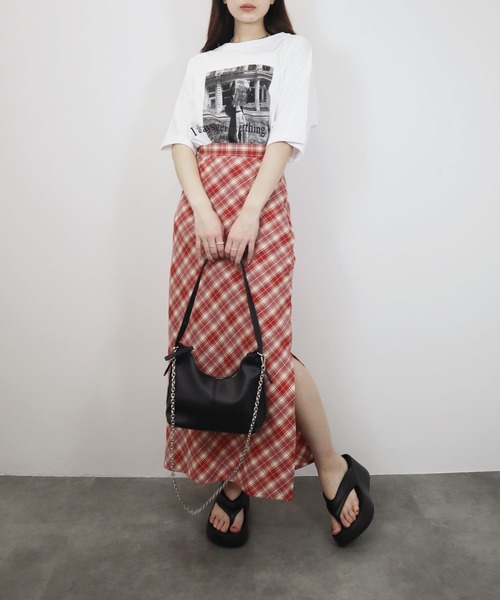 Reurie'(レウリィ)の「チェックナロースカート/check narrow skirt チェック柄 ブラック レッド ロング丈 大人かわいい カジュアル(スカート・レディース・ブラック/レッド・FREE)」の11枚目の写真