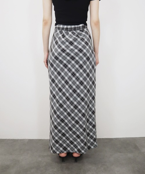 Reurie'(レウリィ)の「チェックナロースカート/check narrow skirt チェック柄 ブラック レッド ロング丈 大人かわいい カジュアル(スカート・レディース・ブラック/レッド・FREE)」の14枚目の写真