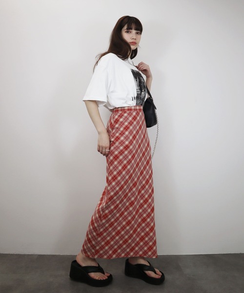 Reurie'(レウリィ)の「チェックナロースカート/check narrow skirt チェック柄 ブラック レッド ロング丈 大人かわいい カジュアル(スカート・レディース・ブラック/レッド・FREE)」の18枚目の写真