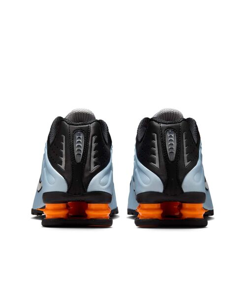 NIKE（ナイキ）の「ナイキ ショックス R4 ウィメンズシューズ / Nike Shox R4 Women's Shoes AR3565-401 Blue Tint（スニーカー・レディース・ブルー系その他・23/23.5/24/24.5/25/25.5/26/26.5/27/27.5/28）」の18枚目の写真