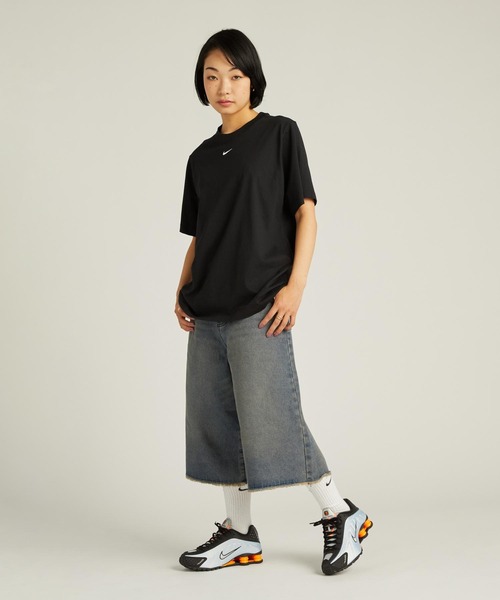 NIKE（ナイキ）の「ナイキ ショックス R4 ウィメンズシューズ / Nike Shox R4 Women's Shoes AR3565-401 Blue Tint（スニーカー・レディース・ブルー系その他・23/23.5/24/24.5/25/25.5/26/26.5/27/27.5/28）」の2枚目の写真