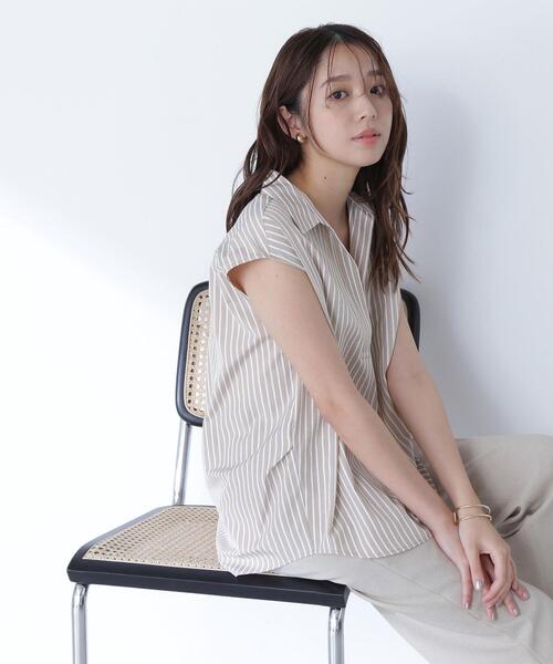 NATURAL BEAUTY BASIC(ナチュラルビューティーベーシック)の「◇ストライプスキッパーフォルムシャツ(シャツ/ブラウス・レディース・ベージュ系その他/ブルー系その他/ブルー系その他6・SMALL/MEDIUM)」の2枚目の写真