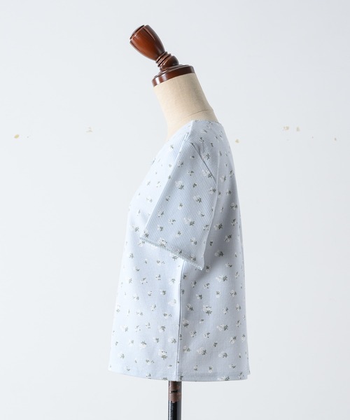 INTER FACTORY(インターファクトリー)の「ちょこび - 花柄ワッフルT made in INTER FACTORY(Tシャツ/カットソー・レディース・アイボリー/サックスブルー・FREE)」の12枚目の写真