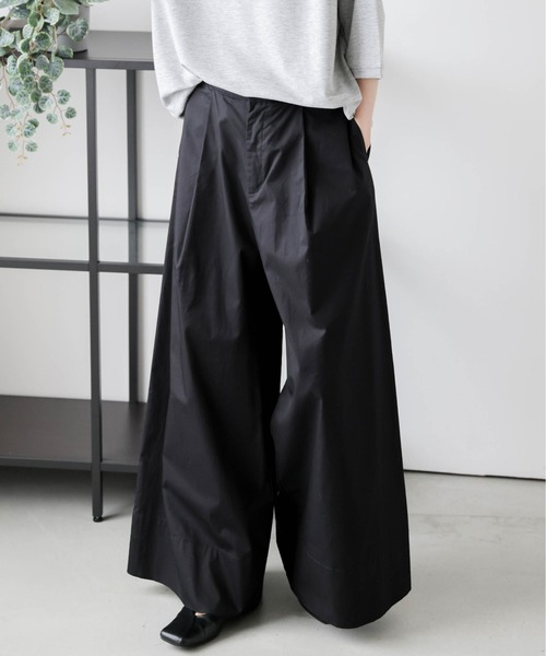 La-gemme(ラジェム)の「タックワイドパンツ(その他パンツ・レディース・ホワイト/イエロー系その他/ブラック・M/L)」の19枚目の写真