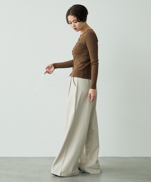 Clum（クルム）の「button down long sleeve tight knit / ボタンダウンロングスリーブタイトニット（ニット/セーター・レディース・ブラウン/レッド/ブラック・FREE）」の21枚目の写真