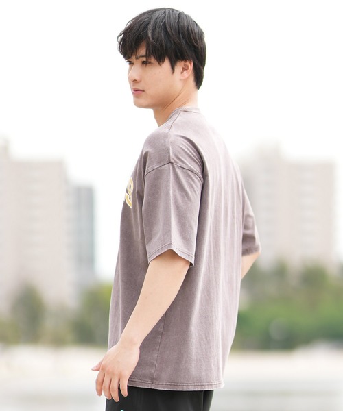 ムラサキスポーツ（ムラサキスポーツ）の「【ムラサキスポーツ限定】DEAR LAUREL × JACSON MATISSE LA JACSON Tシャツ DL25S-JM02（Tシャツ/カットソー・メンズ・ブラウン/パープル/オフホワイト/チャコールグレー・M/L/XL）」の18枚目の写真