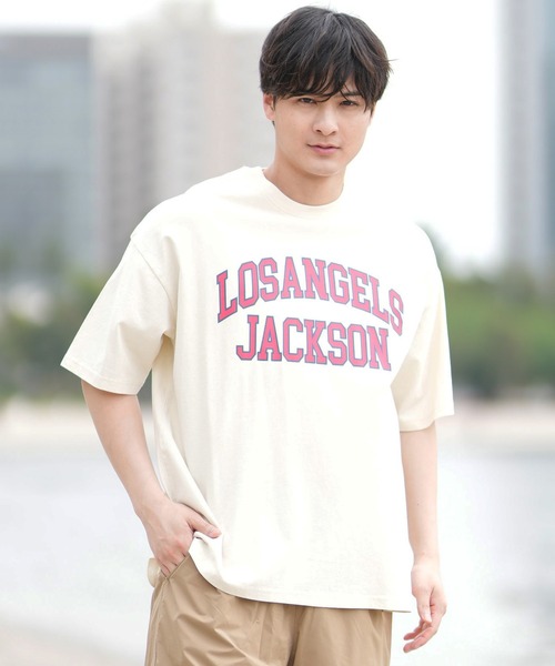 ムラサキスポーツ（ムラサキスポーツ）の「【ムラサキスポーツ限定】DEAR LAUREL × JACSON MATISSE LA JACSON Tシャツ DL25S-JM02（Tシャツ/カットソー・メンズ・ブラウン/パープル/オフホワイト/チャコールグレー・M/L/XL）」の5枚目の写真