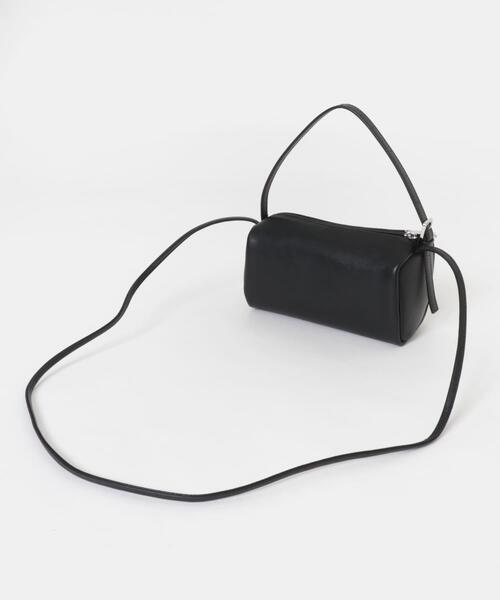 URBAN RESEARCH（アーバンリサーチ）の「LEATHER SQUARE SHOULDER（ショルダーバッグ・レディース・アイボリー/ブラック・-）」の16枚目の写真
