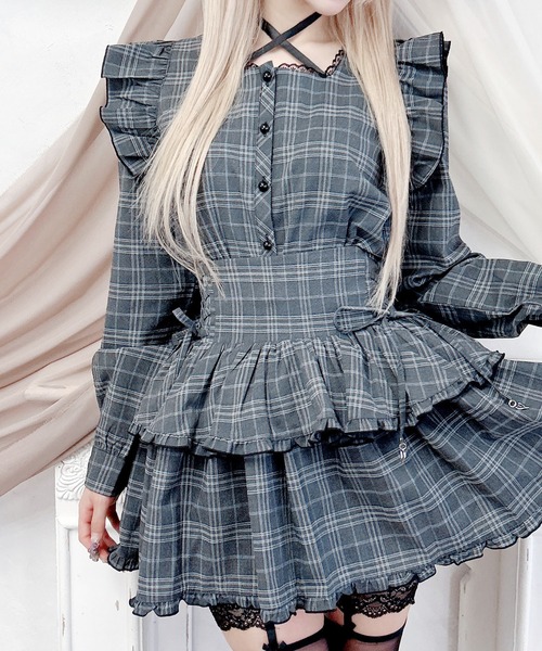 MA*RS(アメーバーマーズ)の「サテンリボン付きフリルブラウス(シャツ/ブラウス・レディース・ホワイト/ブラック/ホワイト×ブラック/オフホワイト/チャコールグレー/ピンク/ブラック×ホワイト/ブラック×ブラック/ホワイト×ホワイト・FREE)」の8枚目の写真