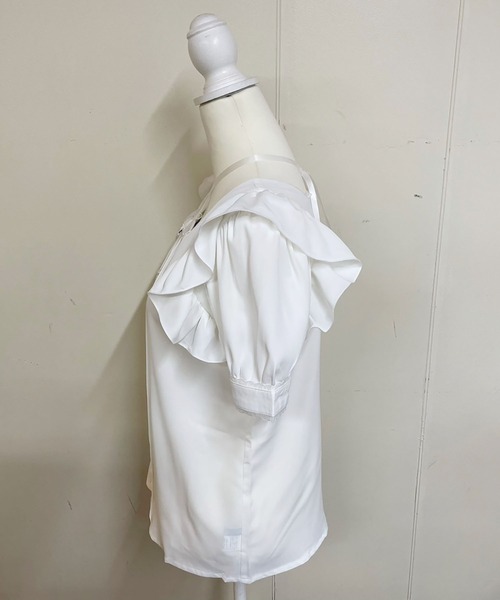 MA*RS(アメーバーマーズ)の「サテンリボン付きフリルブラウス(シャツ/ブラウス・レディース・ホワイト/ブラック/ホワイト×ブラック/オフホワイト/チャコールグレー/ピンク/ブラック×ホワイト/ブラック×ブラック/ホワイト×ホワイト・FREE)」の11枚目の写真