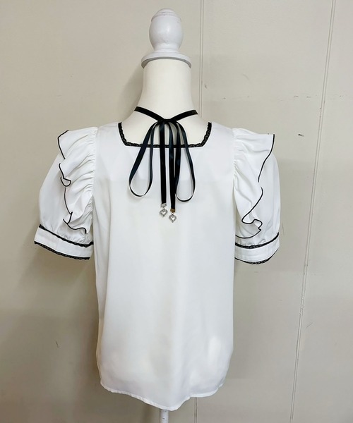 MA*RS(アメーバーマーズ)の「サテンリボン付きフリルブラウス(シャツ/ブラウス・レディース・ホワイト/ブラック/ホワイト×ブラック/オフホワイト/チャコールグレー/ピンク/ブラック×ホワイト/ブラック×ブラック/ホワイト×ホワイト・FREE)」の18枚目の写真