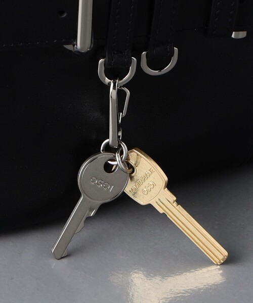 osoi ブラック ショルダーバッグ 鍵付き OSOI＞SHOULDER BROCLEMINI バッグ（ショルダーバッグ）｜OSOI（オソイ