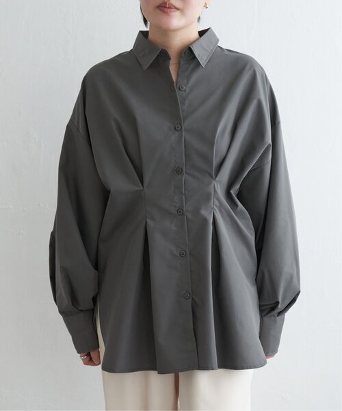 VENCEEXCHANGE(ヴァンスエクスチェンジ)の「ブロードウエストタックシャツ(シャツ/ブラウス・レディース・チャコール/オフホワイト/イエロー/ブルー/ピンク・FREE)」の2枚目の写真