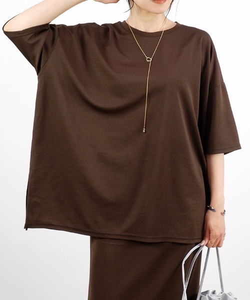 CLOTHY(クロシィ)の「【風通しバツグン!ゆったりオーバーシルエット】フクレBIGTシャツ(Tシャツ/カットソー・レディース・ブラウン/チャコールグレー/ブラック/ホワイト・FREE)」の4枚目の写真