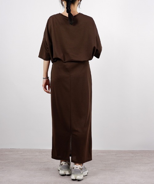 CLOTHY(クロシィ)の「【風通しバツグン!ゆったりオーバーシルエット】フクレBIGTシャツ(Tシャツ/カットソー・レディース・ブラウン/チャコールグレー/ブラック/ホワイト・FREE)」の19枚目の写真