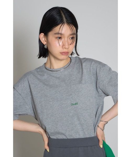 &. NOSTALGIA(アンドドットノスタルジア)の「刺繍ロゴポケットTシャツ【Ouah!】(Tシャツ/カットソー・レディース・オフホワイト/グレー/ブラック・M)」の3枚目の写真