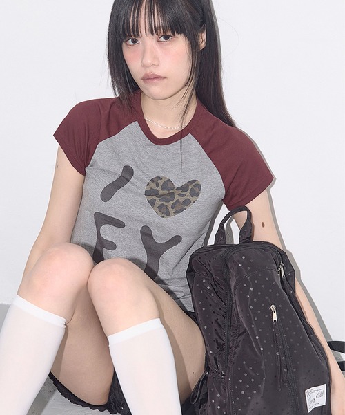 FANCY CLUB（ファンシークラブ）の「FANCY CLUB/ファンシークラブ I LOVE FY TEE Tシャツ（Tシャツ/カットソー・レディース・グレー/ホワイト・ONE SIZE）」の5枚目の写真