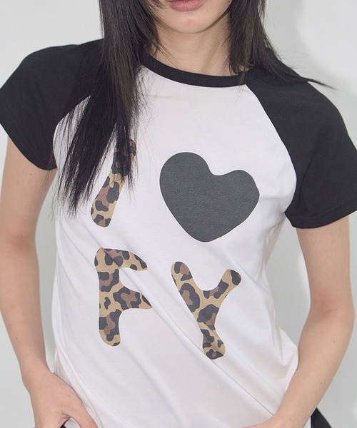 ★FANCYCLUB★I LOVE FY TEE (WHITE)★正規品/韓国直送料込/人気 A'GEM/9 × .kom 『 FANCY CLUB/ファンシークラブ』 I LOVE FY