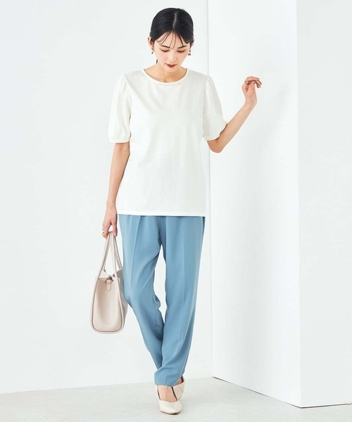a.v.v(アーヴェヴェ)の「【UVカット】パール調ネックトップス(Tシャツ/カットソー・レディース・ホワイト/グレー系その他/ブラック・34/36/40/42/38)」の6枚目の写真