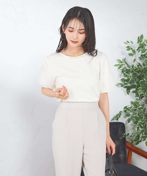 a.v.v(アーヴェヴェ)の「【UVカット】パール調ネックトップス(Tシャツ/カットソー・レディース・ホワイト/グレー系その他/ブラック・34/36/40/42/38)」の10枚目の写真