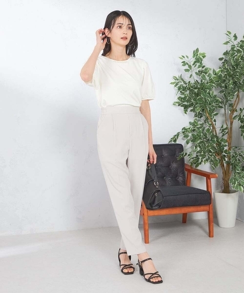 a.v.v(アーヴェヴェ)の「【UVカット】パール調ネックトップス(Tシャツ/カットソー・レディース・ホワイト/グレー系その他/ブラック・34/36/40/42/38)」の12枚目の写真